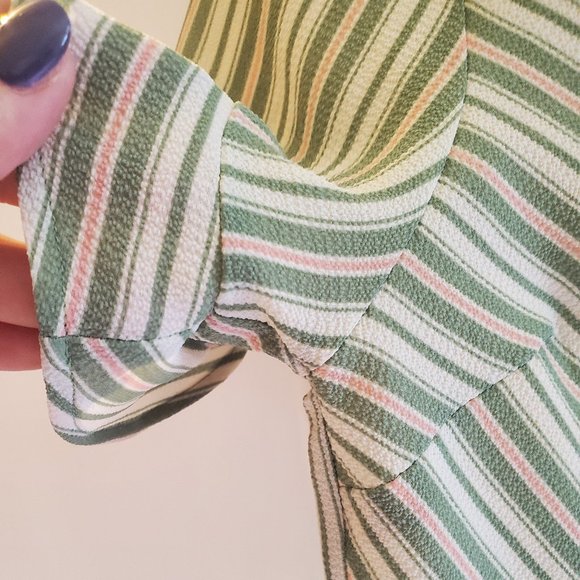 Monteau Semi-Cropped Top Butterfly Sleeves Ruffled Hem Pink, Green, White Size M - Picture 7 of 13